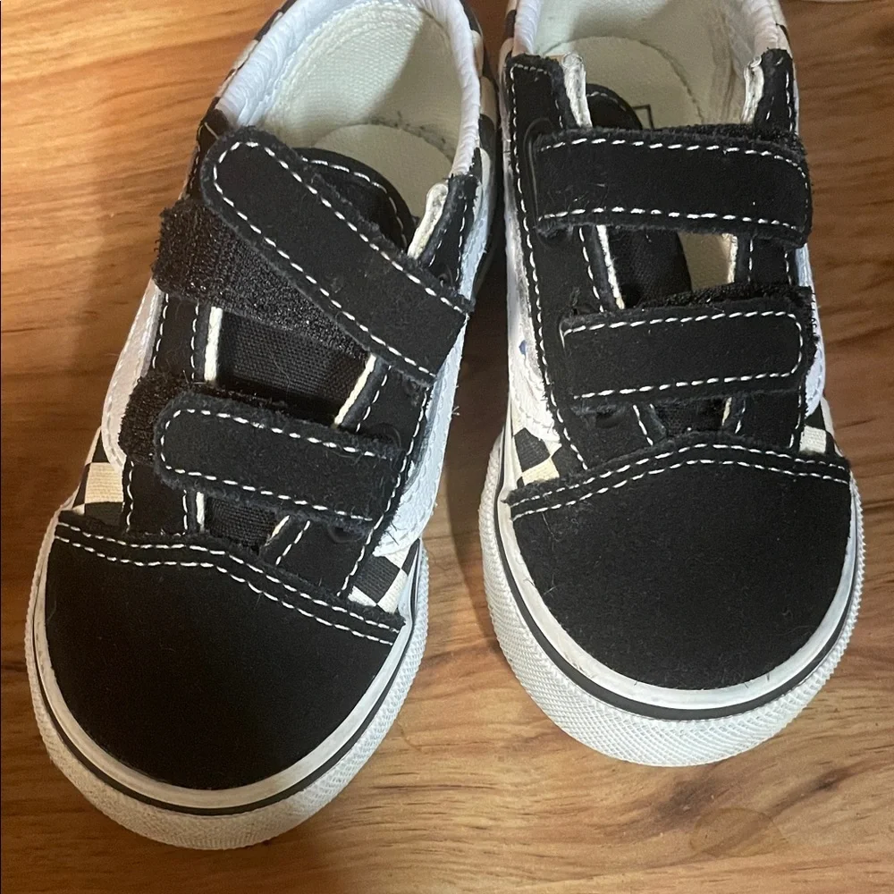 Vans Kids Black and Cream Checkered Sneakers - Picture 5 of 7